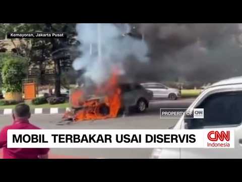 Mobil Terbakar di Kemayoran Usai Diservis thumbnail