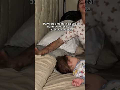 Las mamás tenemos una técnica secreta para dormir rápido… Arrunchar a nuestros hijos  Ellos creen qu thumbnail