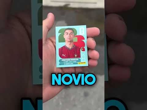 Una pareja se vuelve viral por un sticker de Cristiano Ronaldo del mundial de futbol ⚽️🤔 #Shorts thumbnail