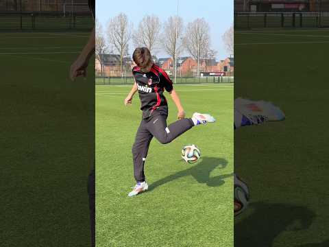 RECREATING PRO FOOTBALLER SKILLS!! thumbnail