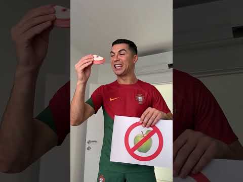 I thought it was apple!! 🍎😱 #football #ronaldo #haaland thumbnail