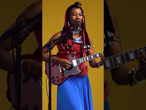 Fatoumata Diawara - Nterini | A COLORS MOMENT thumbnail