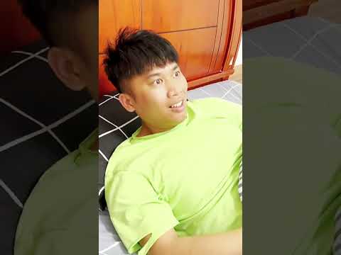 一個特別的母親節，最後我哥居然拿出了999朵玫瑰 #搞笑 #整蛊 #shorts thumbnail