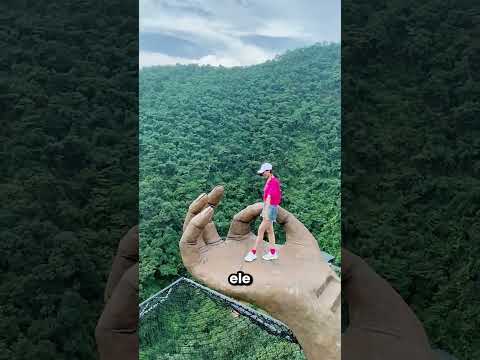 Este monstro de pedra pegou a minha mamãe no seu punho 😨😭 thumbnail