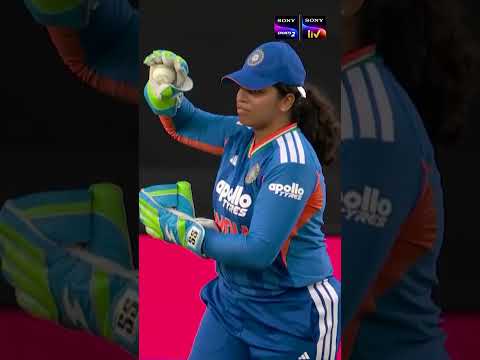 Kranti Gaud gets her second wicket in quick succession and the Indian camp is absolutely buzzing 🗣️✨ thumbnail
