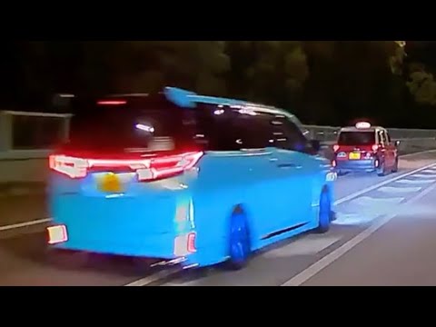 車CAM直擊 - PK 藍色七人車CUT影線超車飛出一堆石仔💩正面食哂 玻璃都爆埋❗️ thumbnail