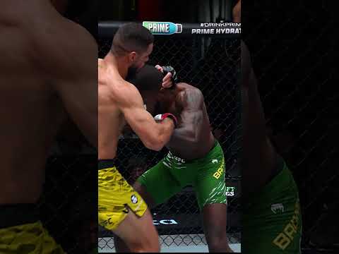 This knee was DEVASTATING! #ufcvegas118 thumbnail
