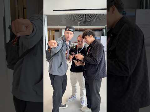 ATRAPÉ a DIOSDADO en CHINA  🤣🥵✈️ thumbnail