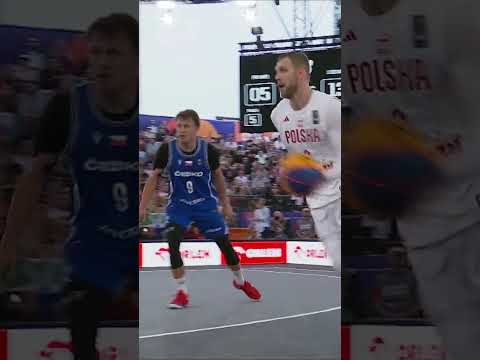 MŚ W KOSZYKÓWCE 3X3: KAPITALNA ATMOSFERA NA TRYBUNACH #SHORTS thumbnail