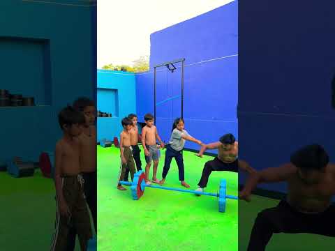 Sister toh Little Champions Leke Aagayi.???? #shortvideo #funnyvideo #funny #funnyshorts thumbnail