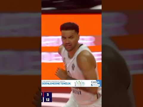 Trey Lyles, yay gerisinden isabeti buldu ve farkı dokuza çıkarttı! 🎯#cerave thumbnail