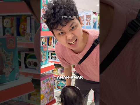 KASIH APA BUAT MAMA PIUW?? #piuwfamily #funny #familychannel #familyvideo #familyvlog #challenge thumbnail