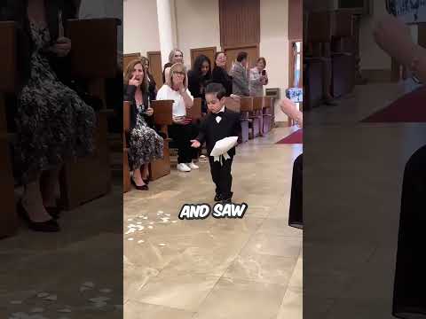 Little Kid Made a Beautiful Mess in the Aisle ?? thumbnail