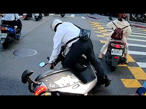 【車禍影片】為什麼要切他中線（2026.05.19 臺北市大同區環河北路一段 thumbnail