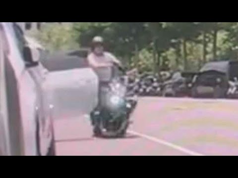 【車禍影片】被擊落的騎士 （2026.06.03 新北市五股區芳洲一路 thumbnail