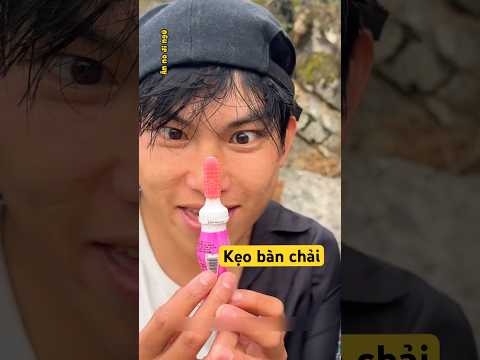 KẸO BÀN CHẢI ĐÁNH RĂNG ĐỘC LẠ thumbnail