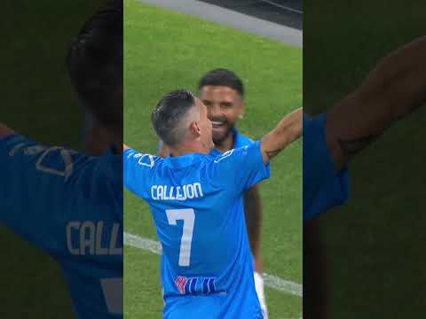 Ma dove l’avevamo già visto❓  Insigne ✖️ Callejón, un legame indissolubile 🪢 thumbnail