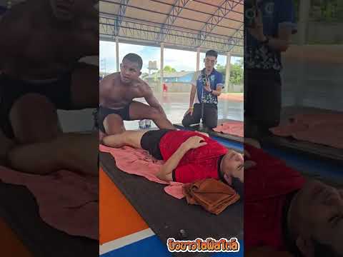 บัวขาวแผนไทย รับงานทั่วราชอาณาจักรครับ🤣 #Shorts | Buakaw Banchamek thumbnail