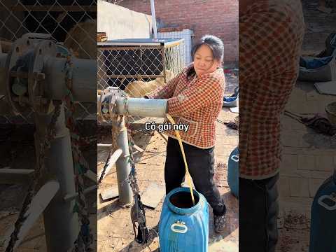 Cô gái ngay lập tức bị sa thải vì không nghe lời ông chủ ? thumbnail