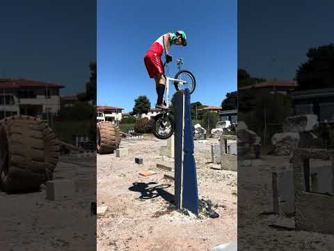 Il Salto più Grande della mia vita! Quanto è alto? 😱 thumbnail