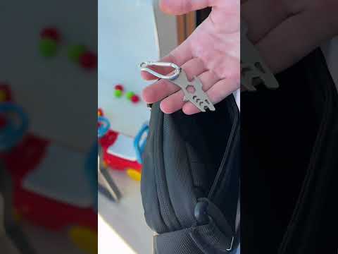 Bunu da yanında taşımazsın dediğim her şeyi yanında taşıyor 😶 thumbnail