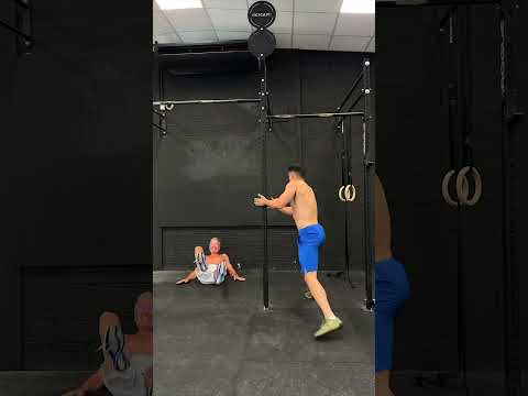 Gym fail !! 😂😂 thumbnail