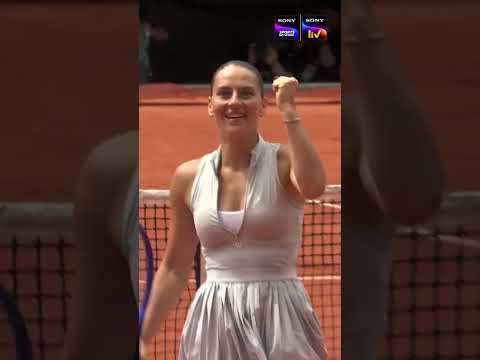 Kostyuk outlasts Świątek in a stunning rally to take the point! 👑 thumbnail