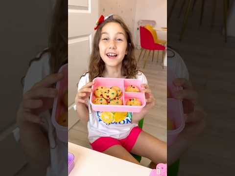 Kids learn to share cookies thumbnail
