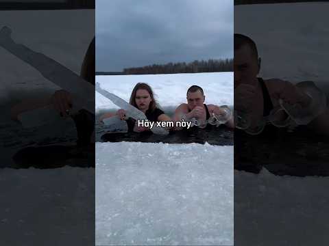 Cô gái tức giận khi chồng mình bất ngờ tháo xích để bỏ trốn 😂 thumbnail