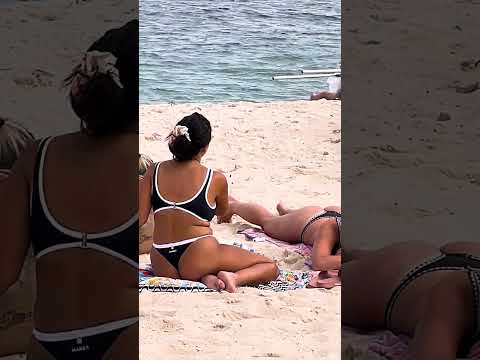 🇧🇷 Hot day at Leblon beach Brazil thumbnail