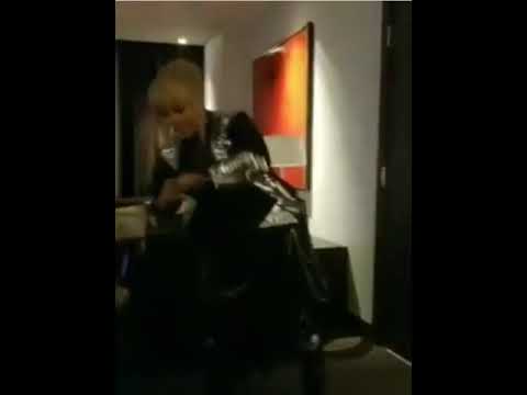 T-Boz Of TLC Does The Keke Challenge thumbnail