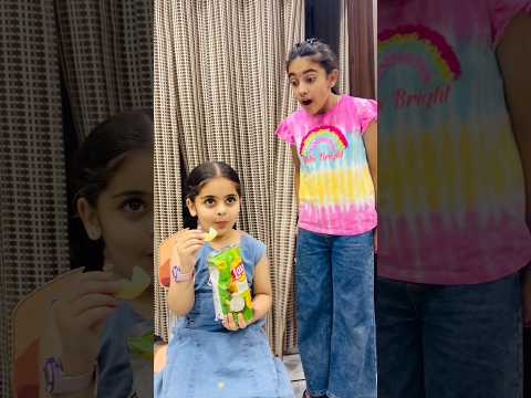 Samayra ne Amayra ke sath ye kya kiya❓🤔😳 #shorts #samayranarula #siblings thumbnail