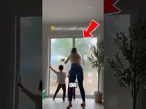 Ibu Ini Tahan Pintu dari Badai Dahsyat, Lalu Hal Mengejutkan Terjadi! ️😱 thumbnail