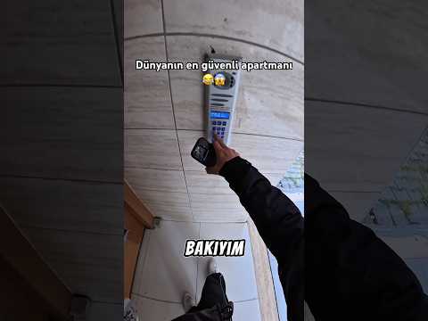 Dünyanın en güvenli apartmanı 😱😂 #shorts #viral #keşfet #tiktok #reels #kurye #motovlog #fyp thumbnail