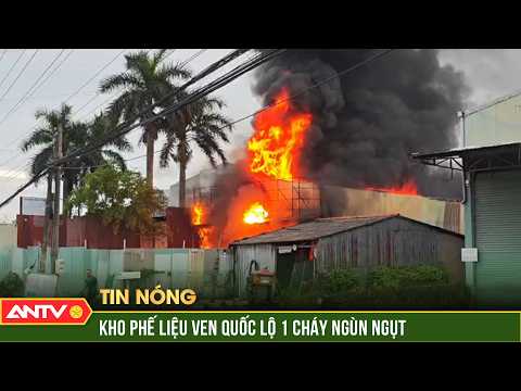 Kho phế liệu ven quốc lộ 1 cháy ngùn ngụt, lan sang tiệm sửa xe máy | ANTV thumbnail