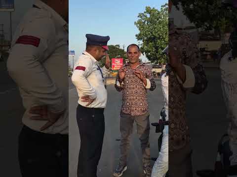 Car में Sharing करें, Bike पर 3 सवारी नहीं चलना है! 🚨‼️ #RoadSafety #motorcycle #shorts thumbnail