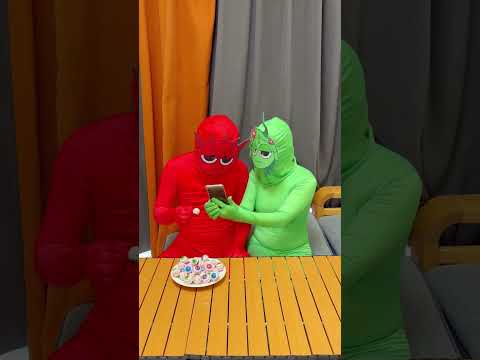 Gummy eyes prank on Raddy thumbnail