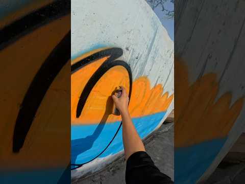 Hoy me volvieron a llevar los policías por andar pintando #graffiti thumbnail