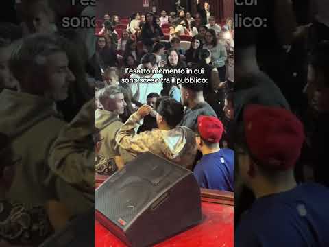 GRAZIE! Teatro Corona di Quarto (NA), che data! A presto con le nuove date❤️‍🩹 thumbnail