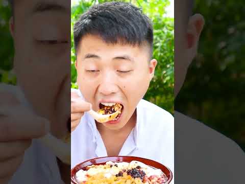 Ermao's Favorite Tofu Jelly | Sweet or Spicy | TikTok Yummy Mukbang | Songsong and Ermao #shorts thumbnail