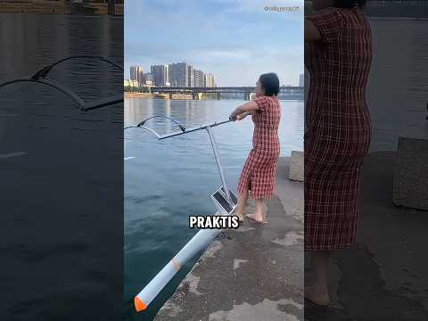 Sepeda Ini Mampu Berjalan Di Atas Air! 😧 thumbnail