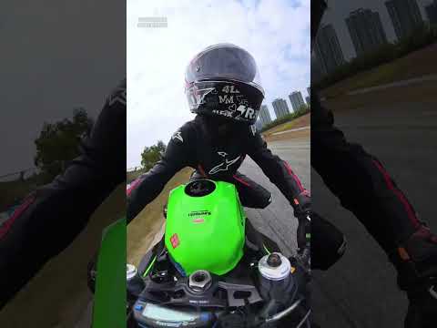 理想中的下赛道vs实际上...#机车#女骑#骑行#下赛道#赛道 thumbnail