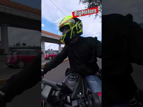 SALE Filtrando y casi Choca de Frente ? #bigmotors #motovlog #biker #motos #cdmx thumbnail