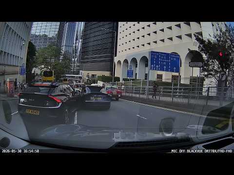 車CAM直擊 - 讓佢行先絕對係良好駕駛態度 thumbnail