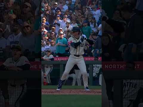 Colt Emerson steps up for his first MLB at-bat ?? thumbnail
