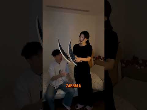 Rodzeństwo wymieniło się prezentami po zdobyciu pracy 😍 thumbnail