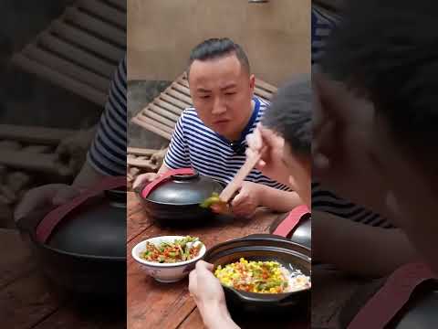 Eating shrimps in a blind box丨food blind box丨eating spicy food and funny pranks thumbnail
