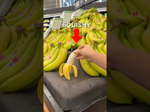 Escondi SQUISHYS en un Supermercado!😳🚫🤫 #hellomon #abriendojuguetes #juguetes thumbnail