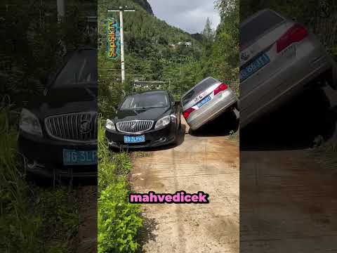 SİNİRLİ ŞOFÖR 😱 #shorts  #funny #driver thumbnail