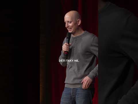 Američanka prodávala vlastní prdy v lahvičce? Martin Filippi ví, kdo si to koupil!  #standup #vtip thumbnail
